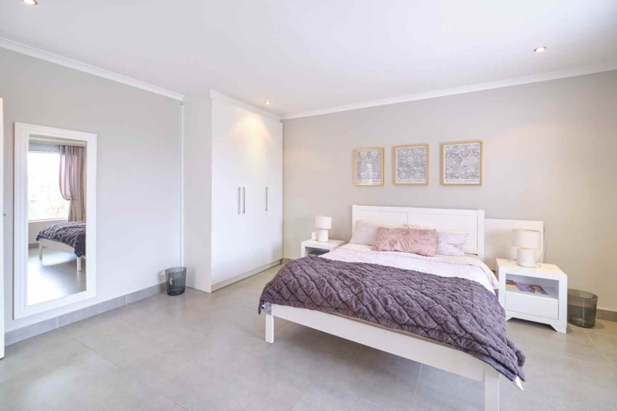 4 Bedroom Property for Sale in Flamingo Vlei Western Cape